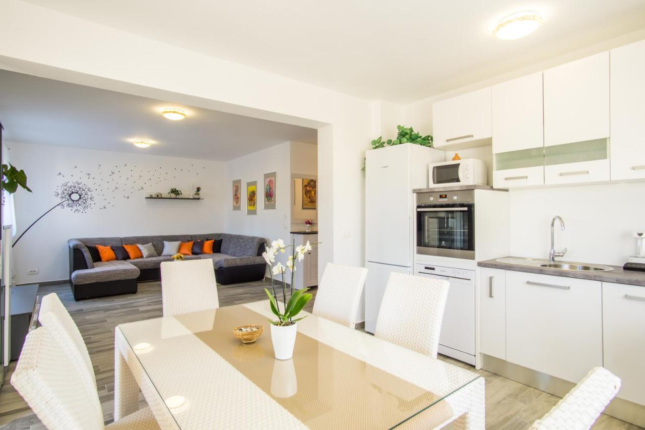 Apartament Casa Matea - 90 M From The Sea, New Private Swimming Pool Pula Zewnętrze zdjęcie
