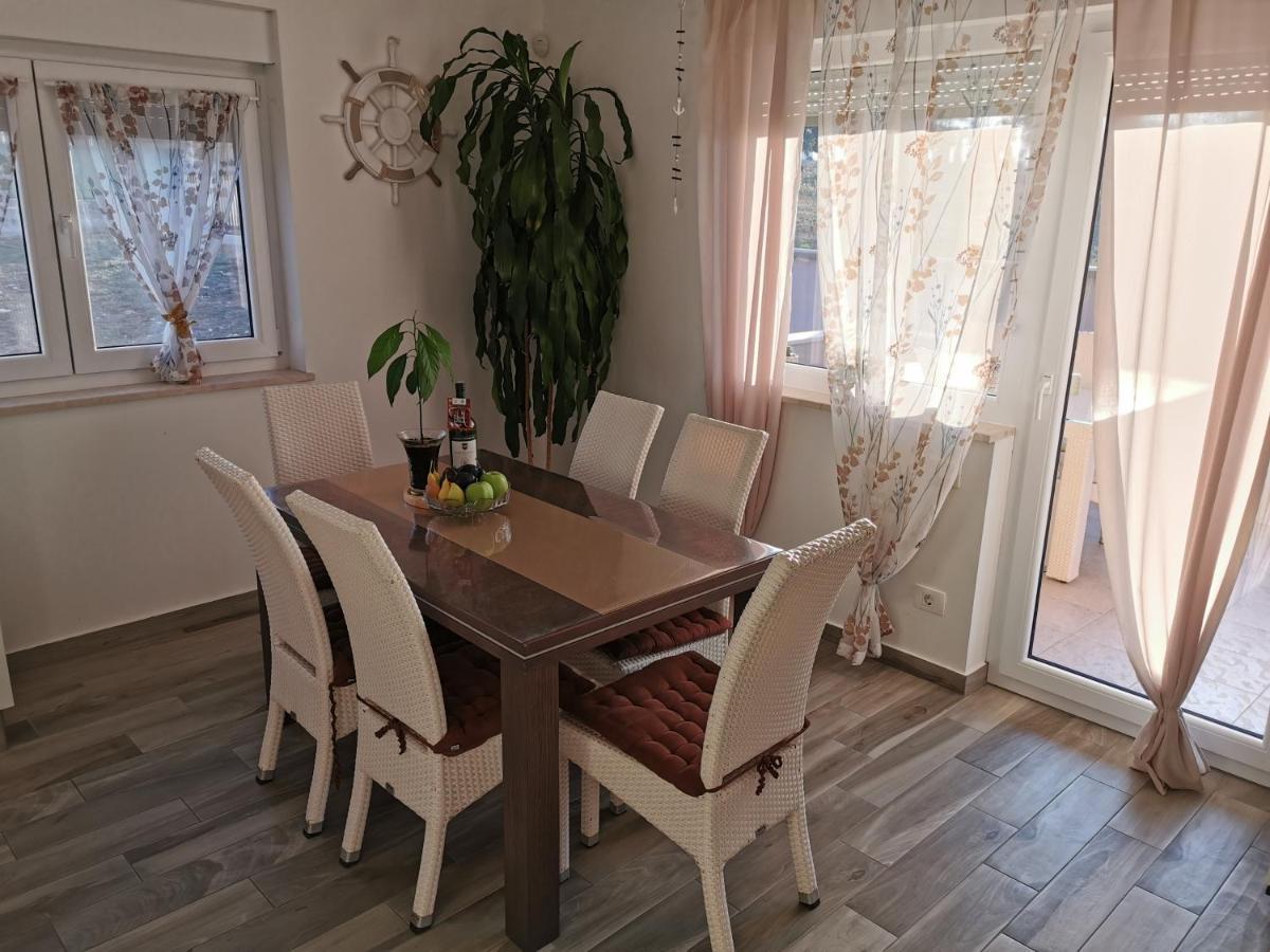 Apartament Casa Matea - 90 M From The Sea, New Private Swimming Pool Pula Zewnętrze zdjęcie
