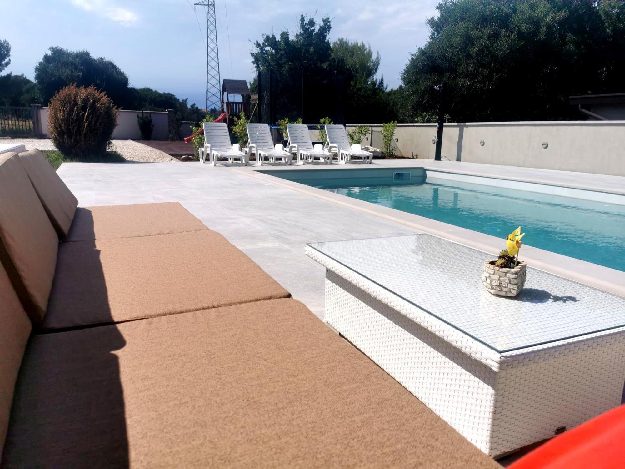Apartament Casa Matea - 90 M From The Sea, New Private Swimming Pool Pula Zewnętrze zdjęcie